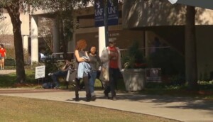 Student Loan Servicer Pauses