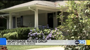 Mortgage Rates Drop For The 1st Time In Months