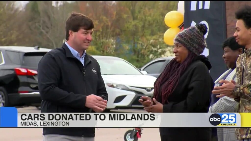 3 Midlands Families Receive Early Christmas Gift