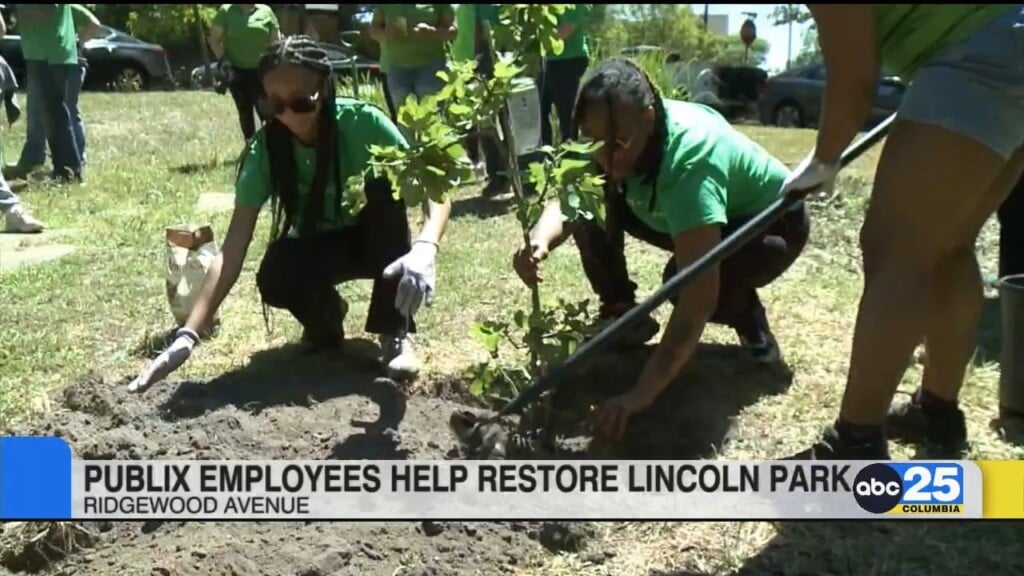 70+ Publix Associates Help Revitalize Columbia's Historic Lincoln Park