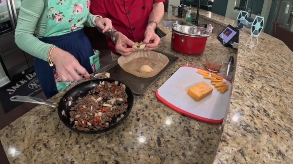 Love It Or Chuck It: Taco Stuffed Shells