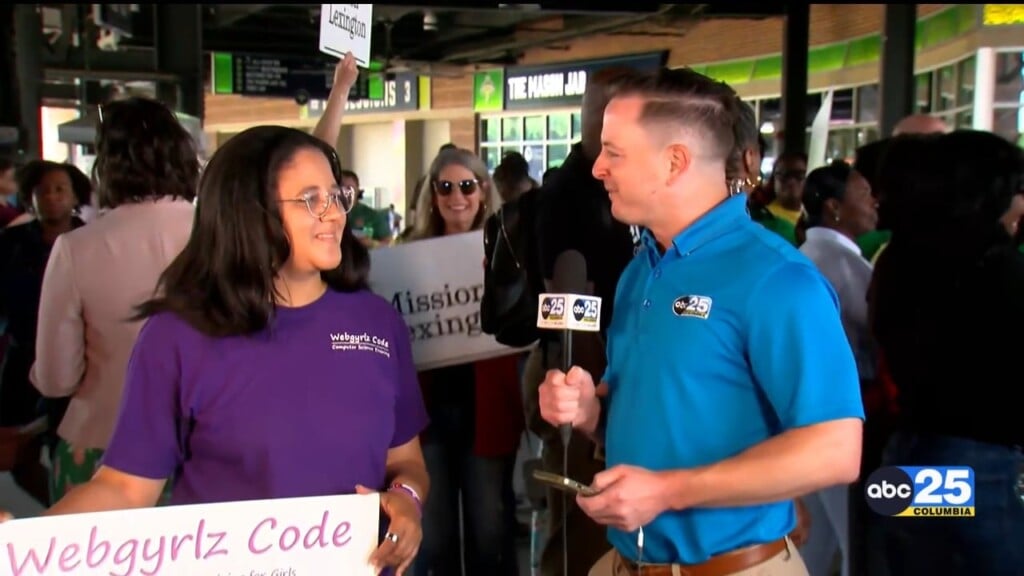 "empowering Girls Through Computer Science" Abc Columbia Speaks With "webgyrlz Code" During Midlands Gives