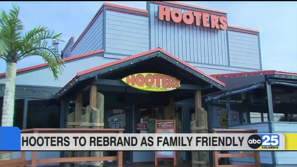 Hooters To Rebrand As Family Friendly
