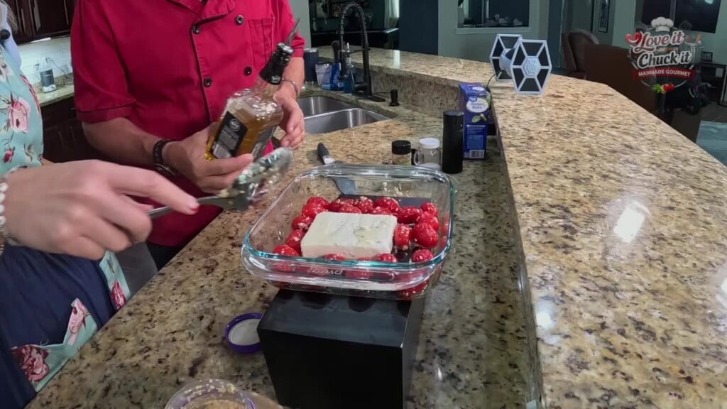Love It Or Chuck It Feta Tomato Pasta