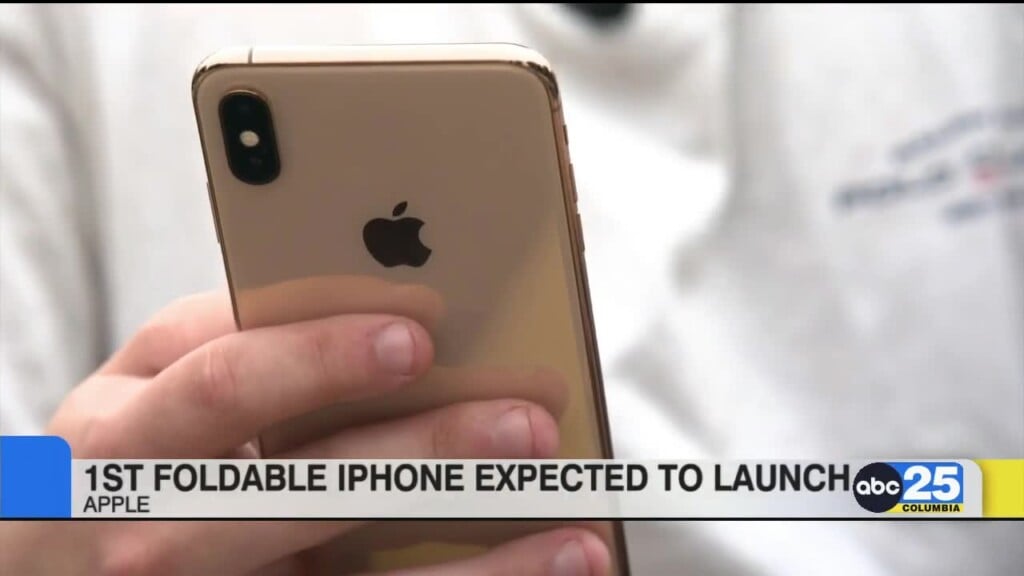 1st Foldable Iphone Expected To Lanch