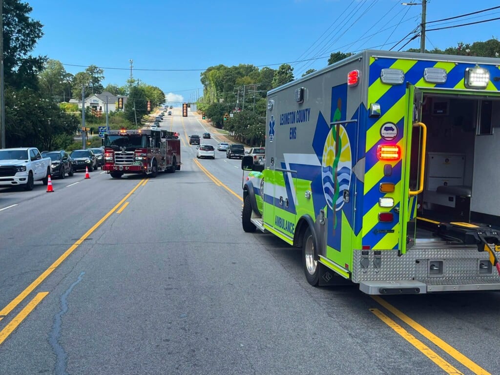 One Lane Of Lake Murray Blvd Blocked