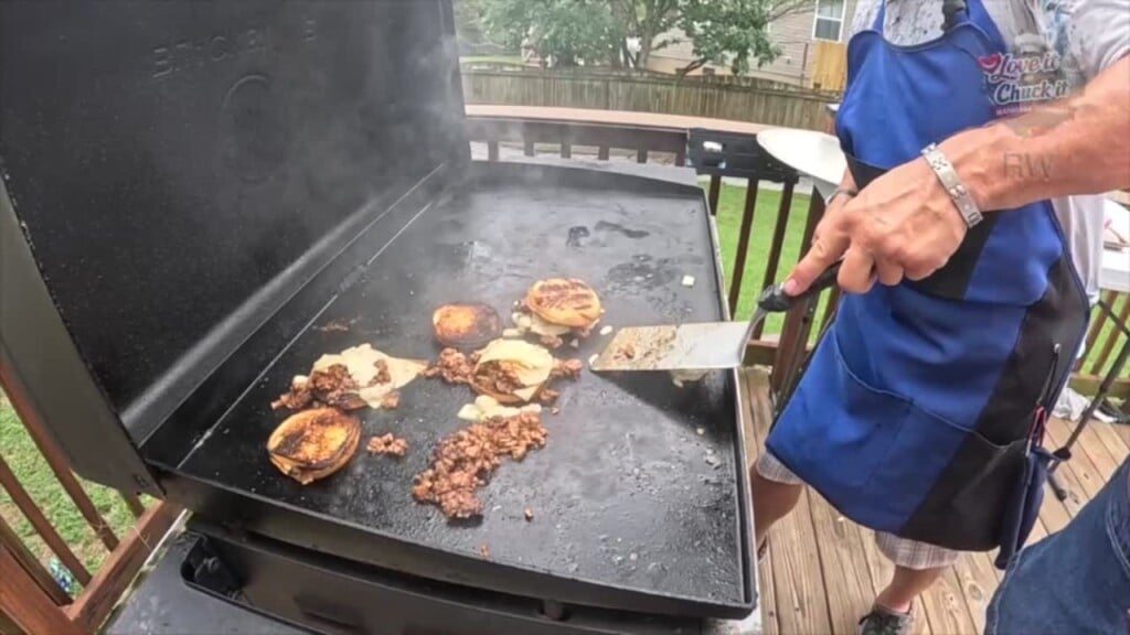 Love It Or Chuck It: Grilled Cheese Sloppy Joe