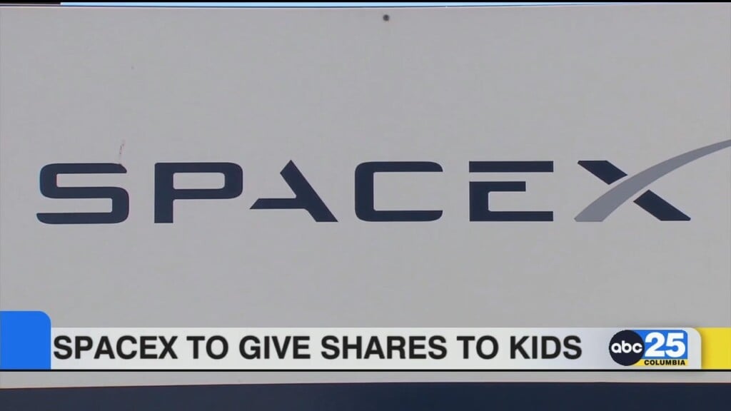 Elon Musk Plans To Give Kids Spacex Shares