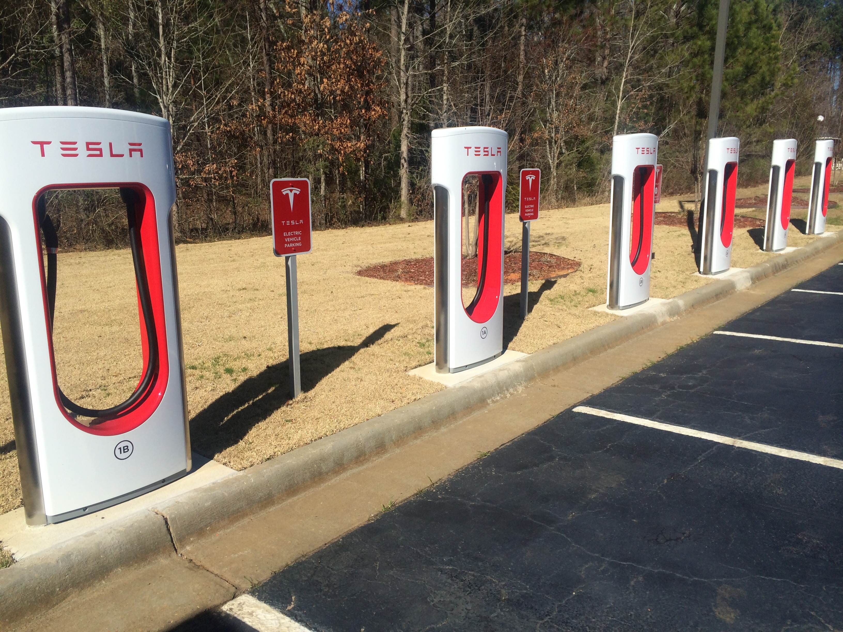 Electric Charging Stations Now in Greenville for Tesla Car Owners