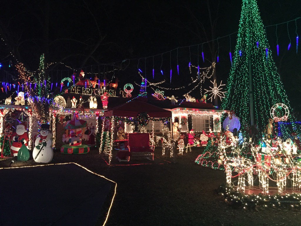 Christmas Lights Tradition Continues to bring Smiles Alabama News