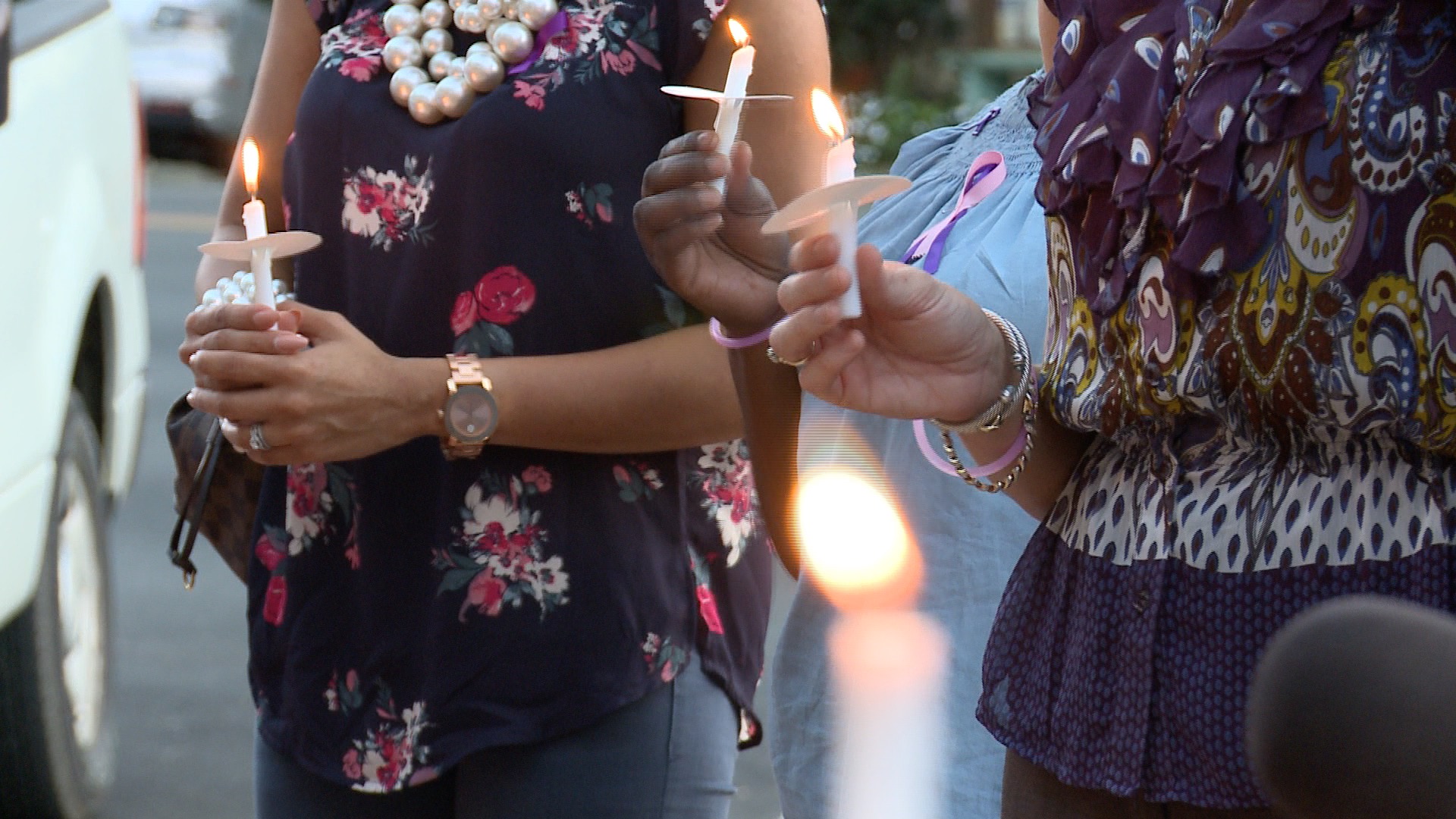 Candlelight Vigil Shines Light On Domestic Violence Alabama News