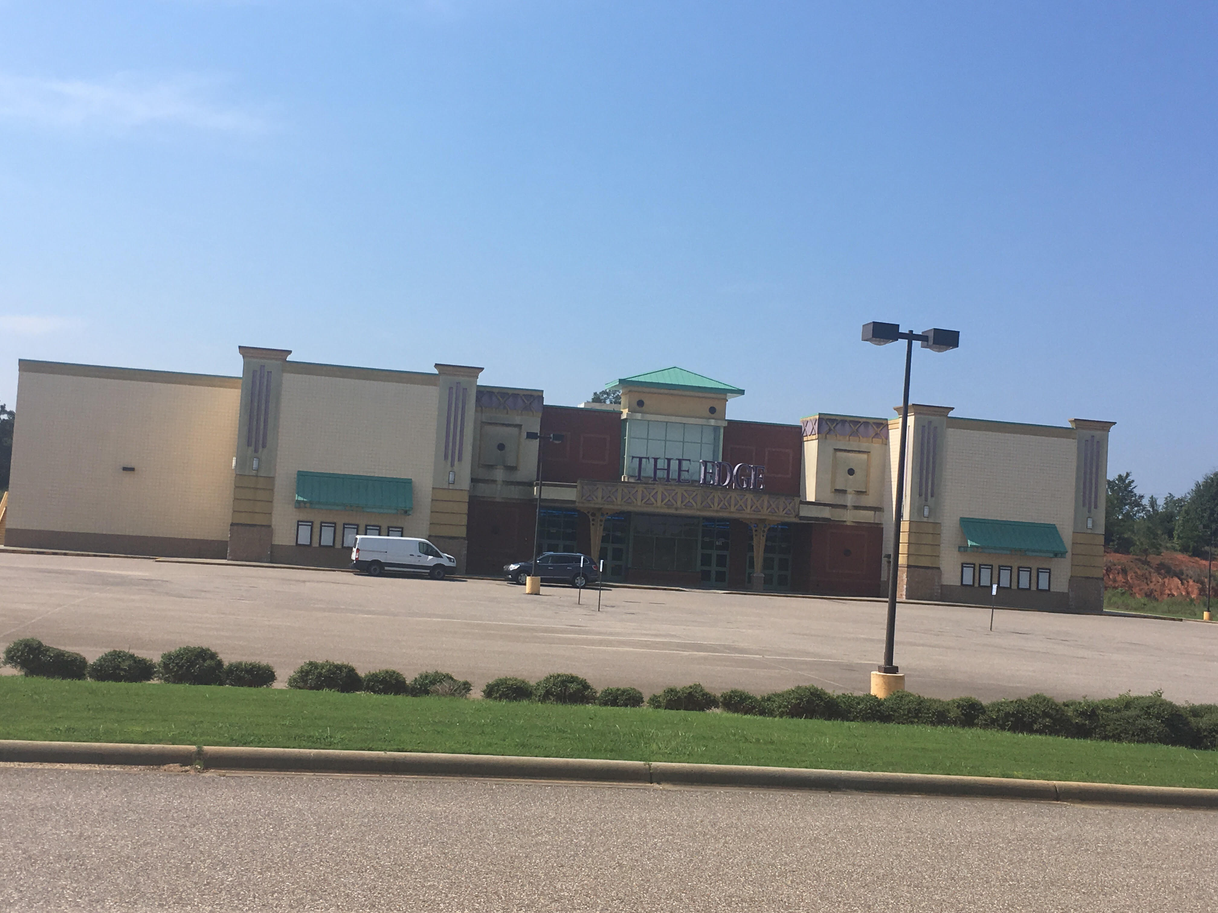 Greenville's Edge 8 Movie Theatre, Closes Down Suddenly Alabama News