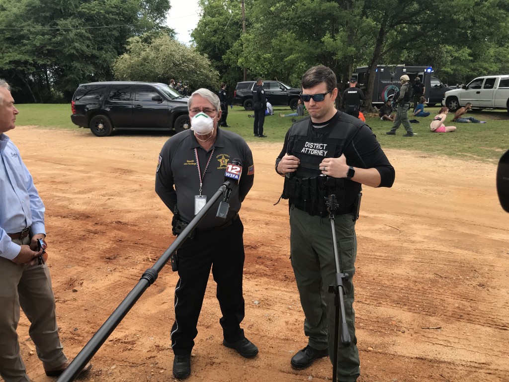 13 Arrested During Large Drug Raid at "The Farm" in Prattville Alabama News