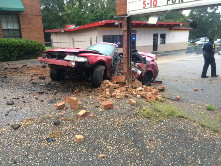 Police Respond to Traffic Accident on Atlanta Highway - Alabama News