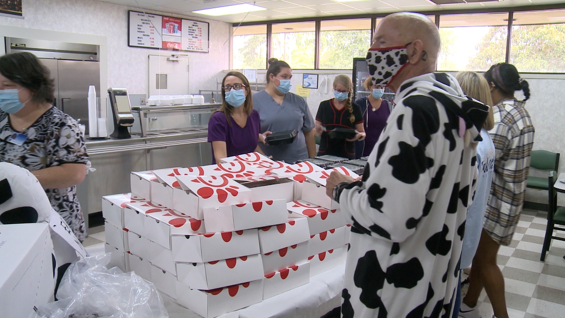 Tallassee Business Provides Lunch for Hospital Staff Alabama News