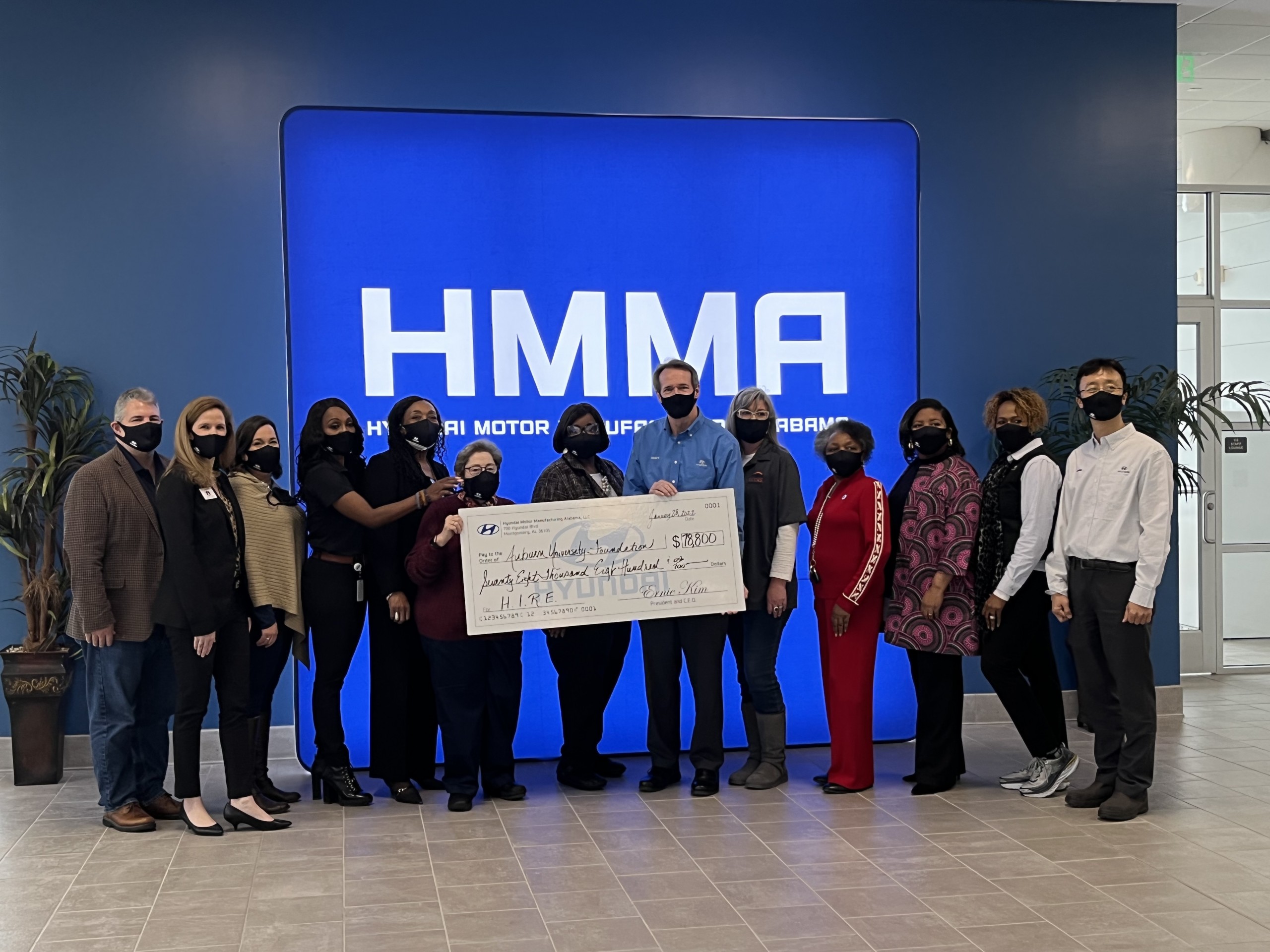 Hyundai Donates $78,000 to Expand Robotics in Montgomery Public Schools - Image