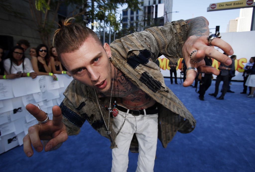 Machine Gun Kelly Arrives At The 2015 Mtv Movie Awards In Los Angeles