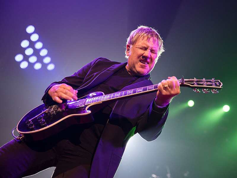 Alex Lifeson Recalls Disastrous Stoned Rush Rehearsal