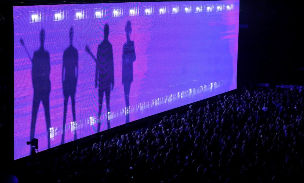 U2 Performs Behind A Screen During The Band's "experience + Innocence" Tour At The Forum In Inglewood