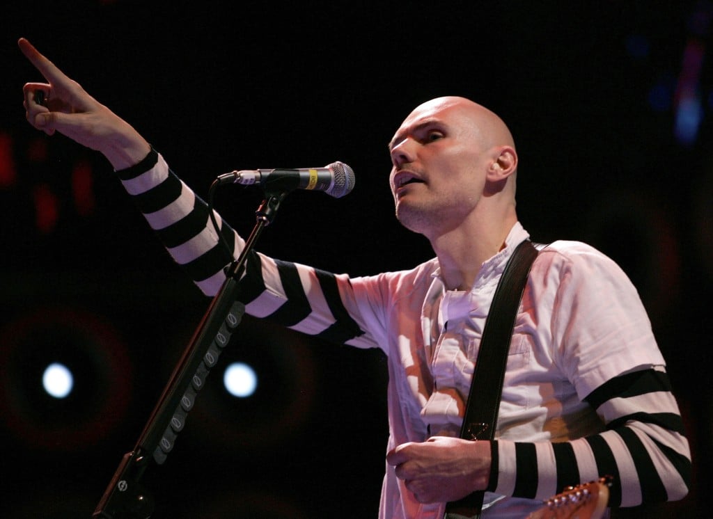 Billy Corgan Of The Smashing Pumpkins Performs During The Live Earth New York Concert At Giants Stadium In East Rutherford, New Jersey