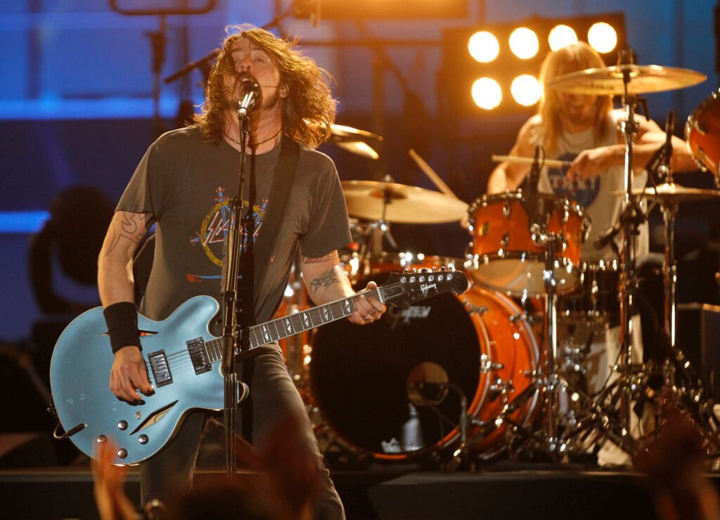 Foo Fighters' Dave Grohl And Taylor Hawkins Perform At The Grammys In Los Angeles