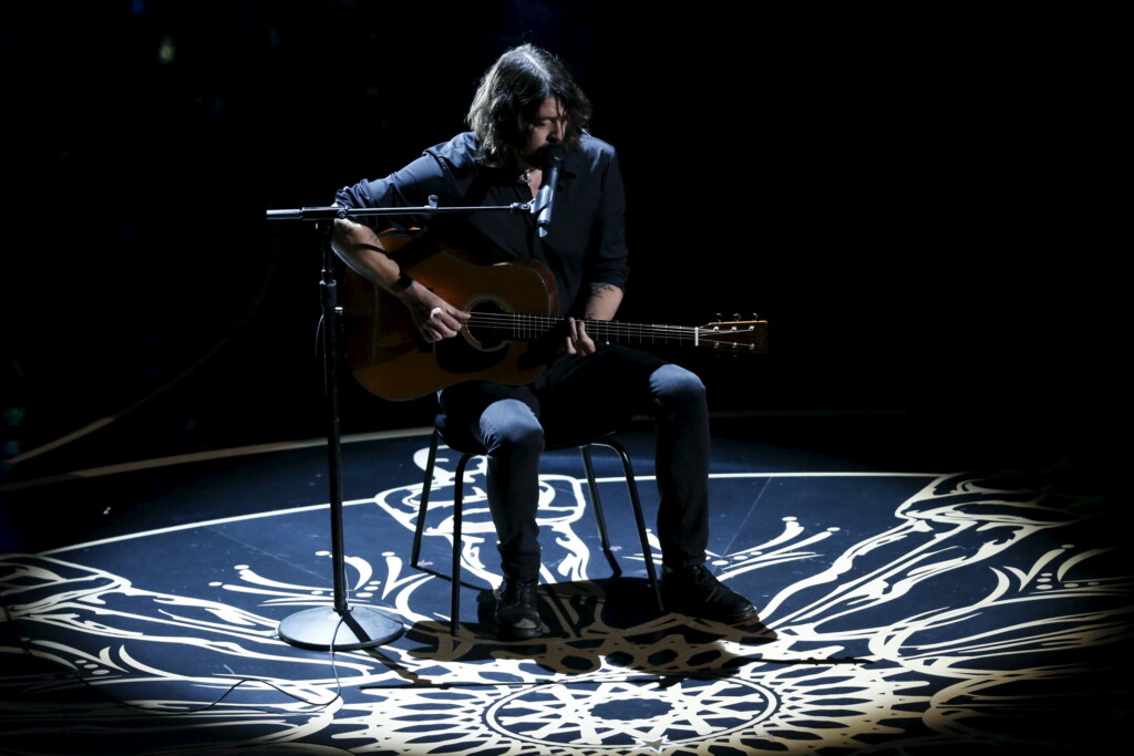 American Rock Musician Dave Grohl Performs During The In Memoriam Segment Of The 88th Academy Awards In Hollywood