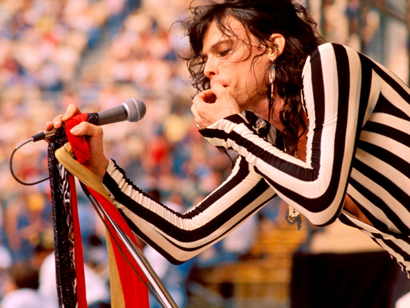 Steven Tyler Accused Of Sexual Abusing A Teen In The 1970’s