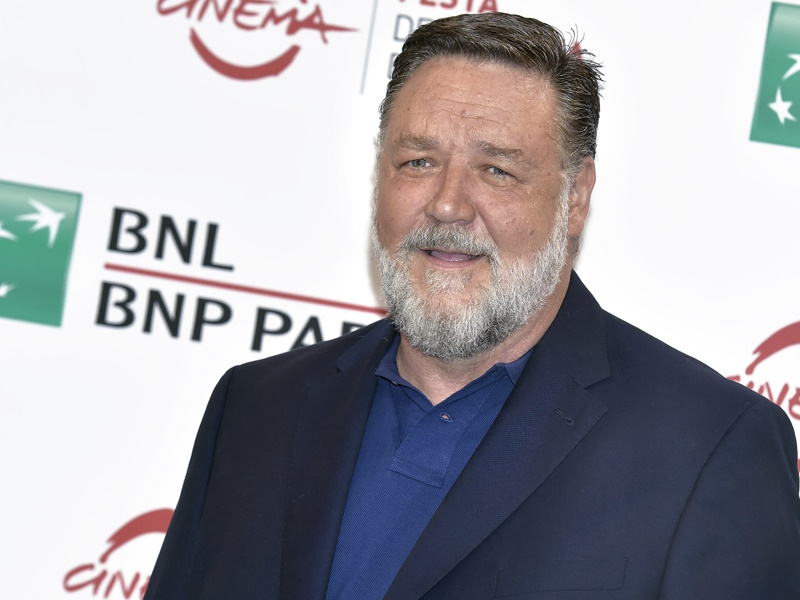 Russell Crowe’s Puppy Died After Being Hit By A Truck