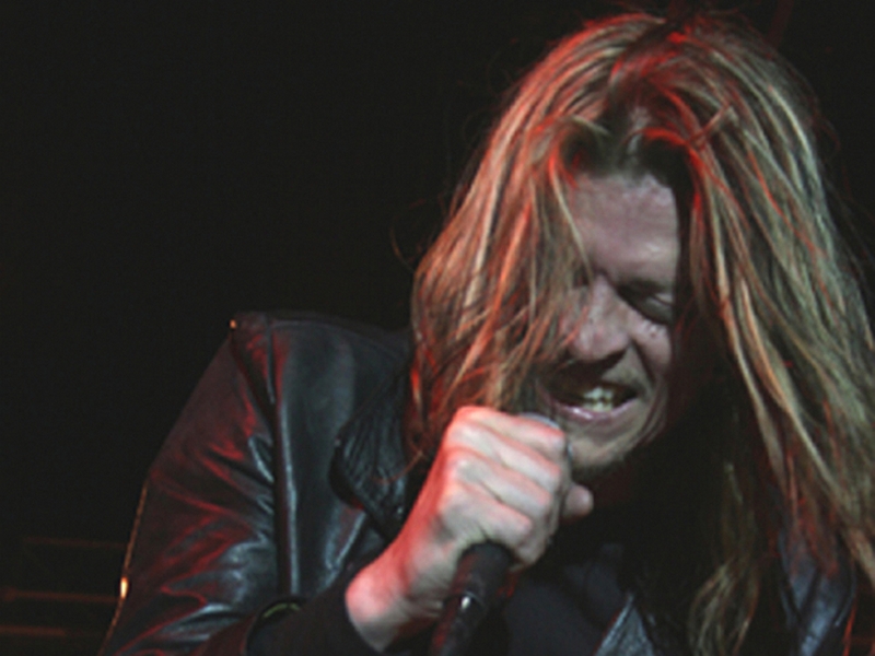 Rock Quick Hits: Puddle Of Mudd + Asking Alexandria!
