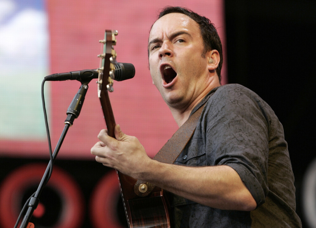 Musician Dave Matthews Performs With The Dave Matthews Band During The Live Earth New York Concert In East Rutherford