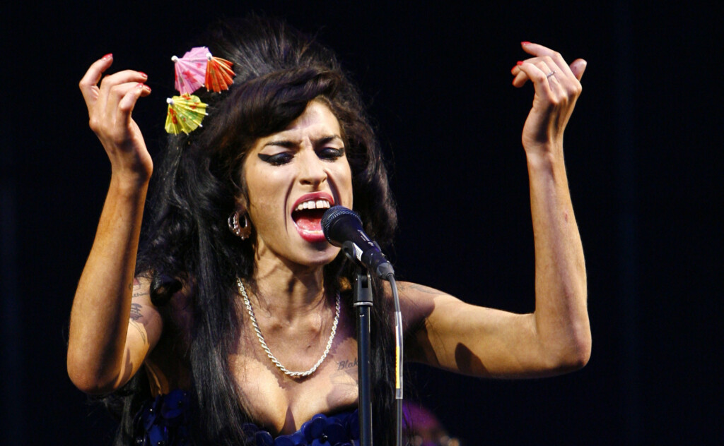 British Singer Amy Winehouse Performs At The Glastonbury Festival 2008 In Somerset In South West England