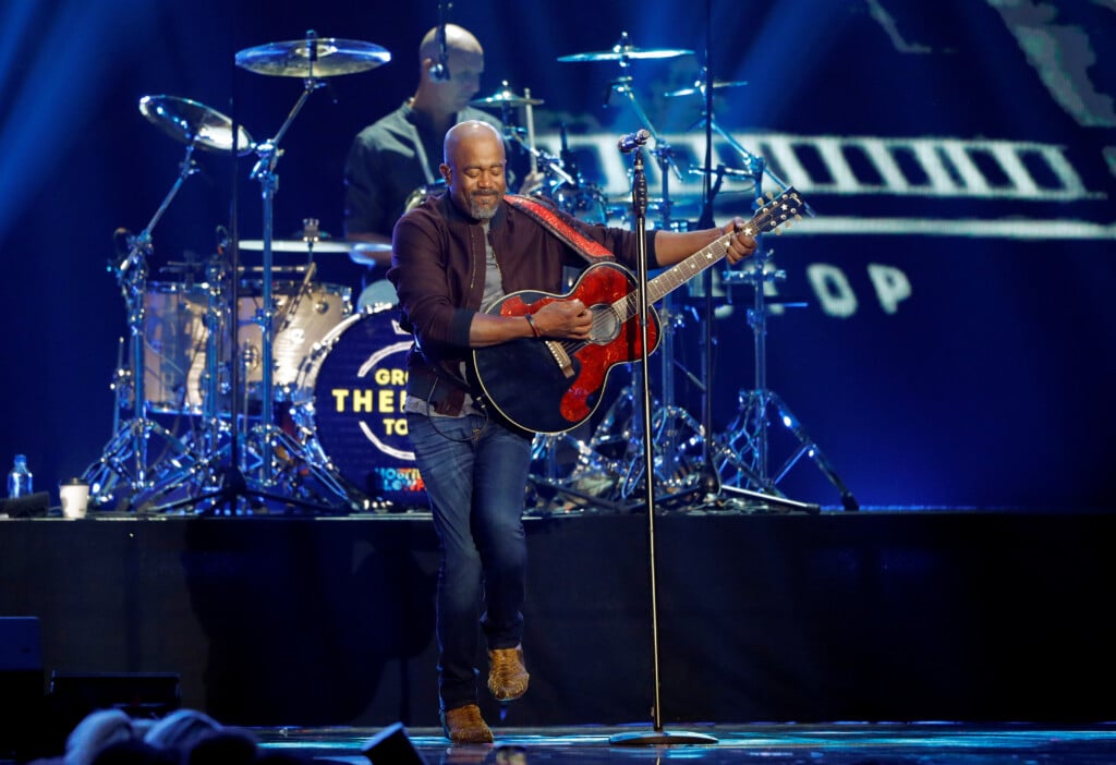 Hootie & The Blowfish Lead Singer Darius Rucker Performs During The Iheartradio Music Festival At T Mobile Arena In Las Vegas