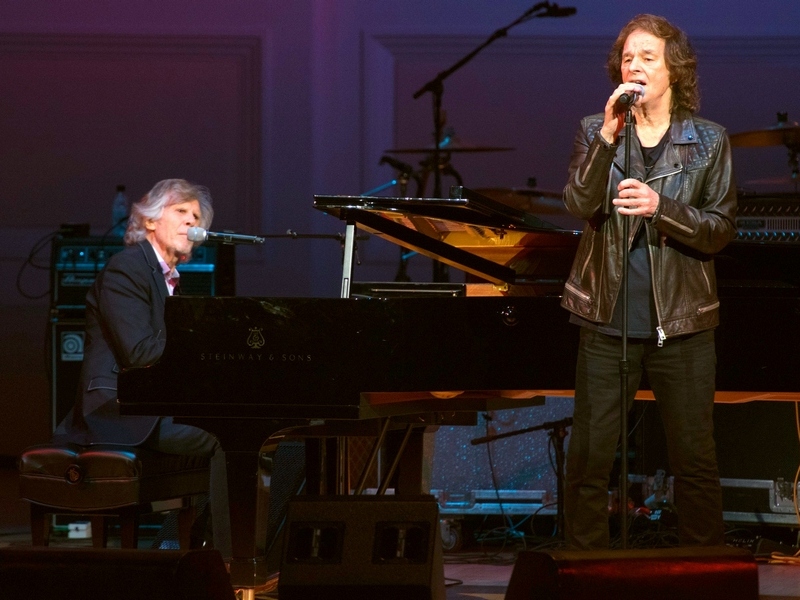 Zombies Founder Rod Argent Retires From Touring Following A Stroke