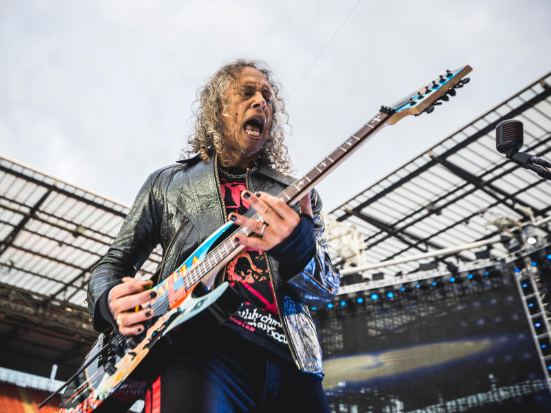 Kirk Hammett Reveals He’s Working On First Solo Album, And Has “767” Riffs Ready For Next Metallica Record