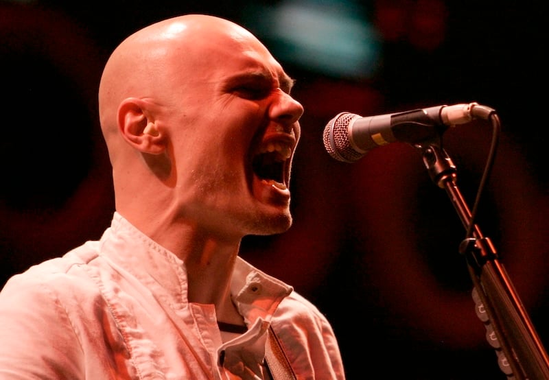 Billy Corgan Reunites With Melissa Auf Der Maur To Perform Smashing Pumpkins’ “the Everlasting Gaze”