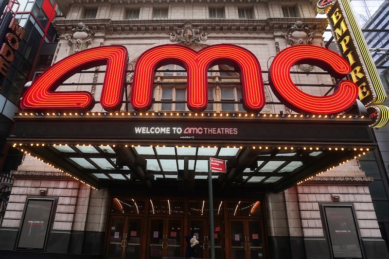 Amc Theatres To Introduce Pre Movie Commercials Alongside Trailers