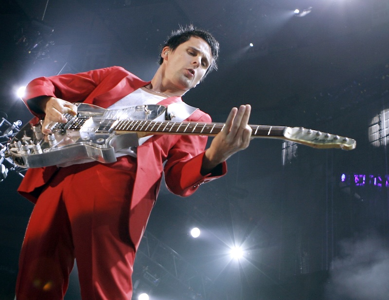 Muse Share Brand New Single, “unravelling”