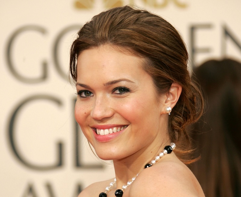Mandy Moore Joins Dan Fogelman’s Nfl Series At Hulu In ‘this Is Us’ Reunion