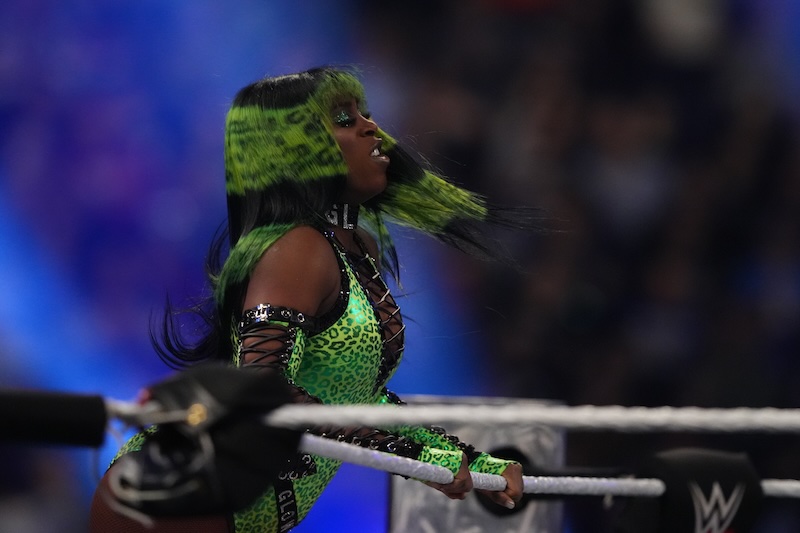 Wwe Star Naomi Announces Pregnancy, Vacates Women’s World Championship