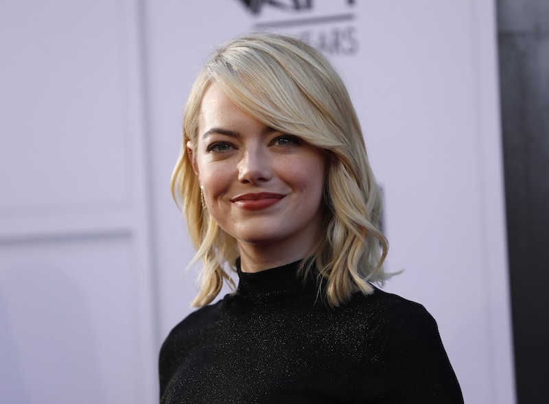 Emma Stone Gushes About Carl Sagan And Declares “i Believe In Aliens”