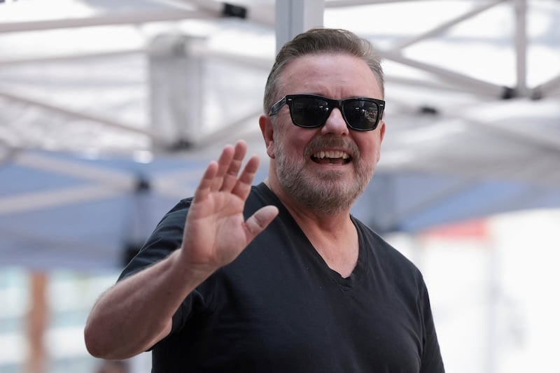 Ricky Gervais Creates Adult Animated Series ‘alley Cats’ For Netflix