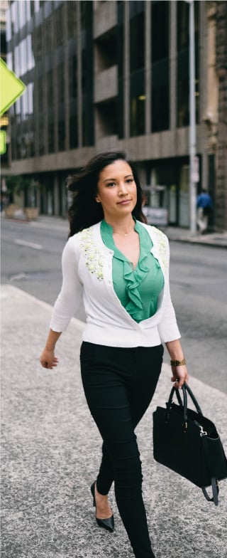 Women Try Styling Aloha Shirts 4 Different Ways 