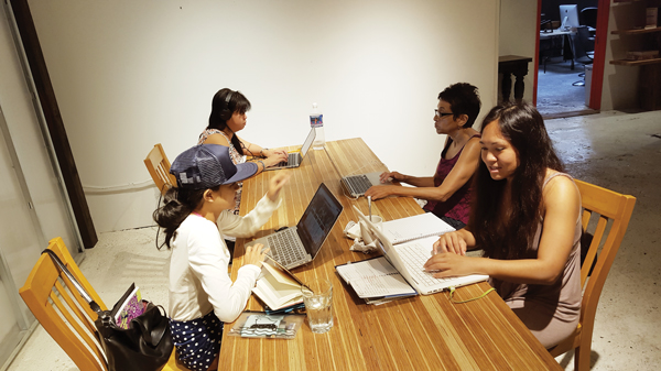 The Crunch Bunch is a group of women interested in learning about and working on coding. They meet at BoxJelly, a co-working space in Kakaako. Photo Courtesy of Crunch Brunch.