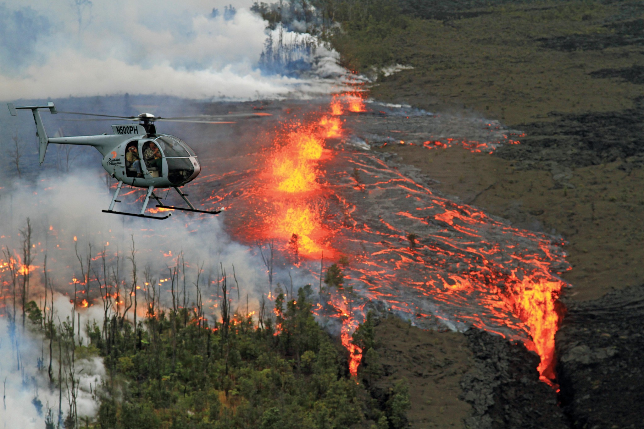 Paradise Helicopters Helps Volcano’s Victims Hawaii Business Magazine