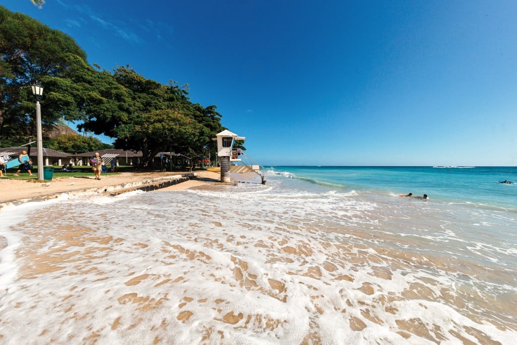 Queen's Beach in Waikiki, Hawaii