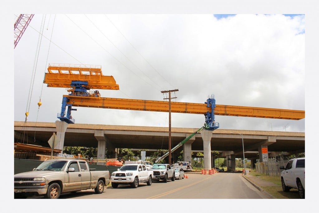 Trusses being placed on the columns near the H1 and Nimitz Highway | Photo: courtesy of Honolulu Authority for Rapid Transportation