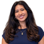 Headshot Jenn Moura