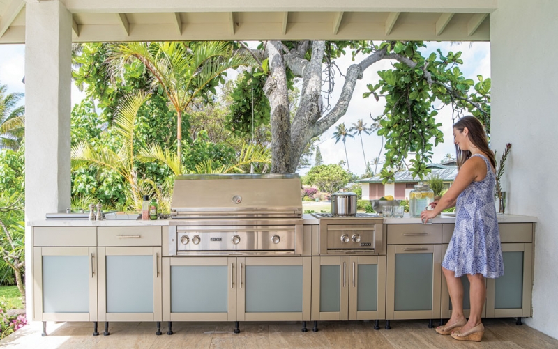 Outdoor Kitchen Countertops  Brown Jordan Outdoor Kitchens