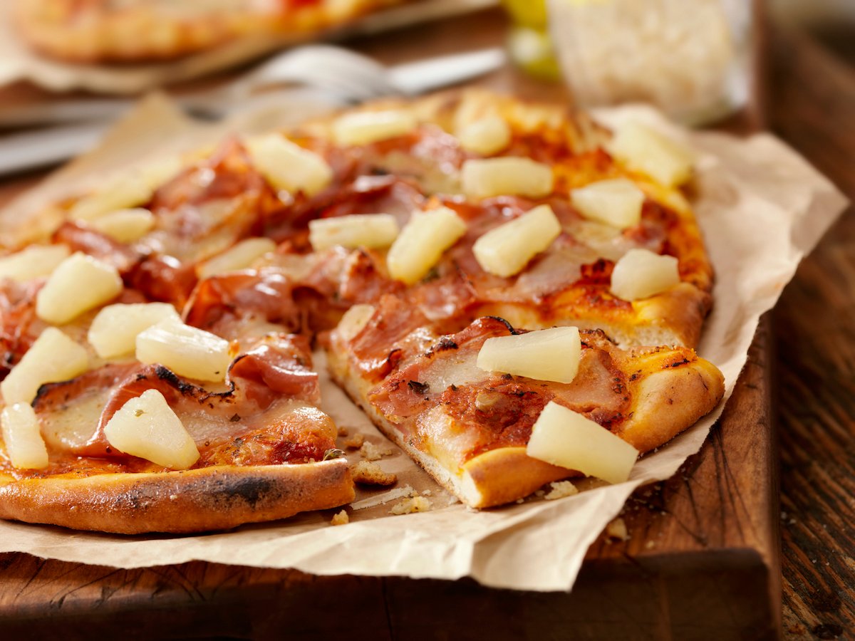 So What's the Deal with Hawaiian Pizza? - Hawaii Magazine