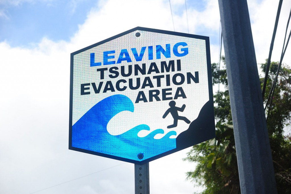Tsunami-evac-sign_tristan-schmurr_flickr